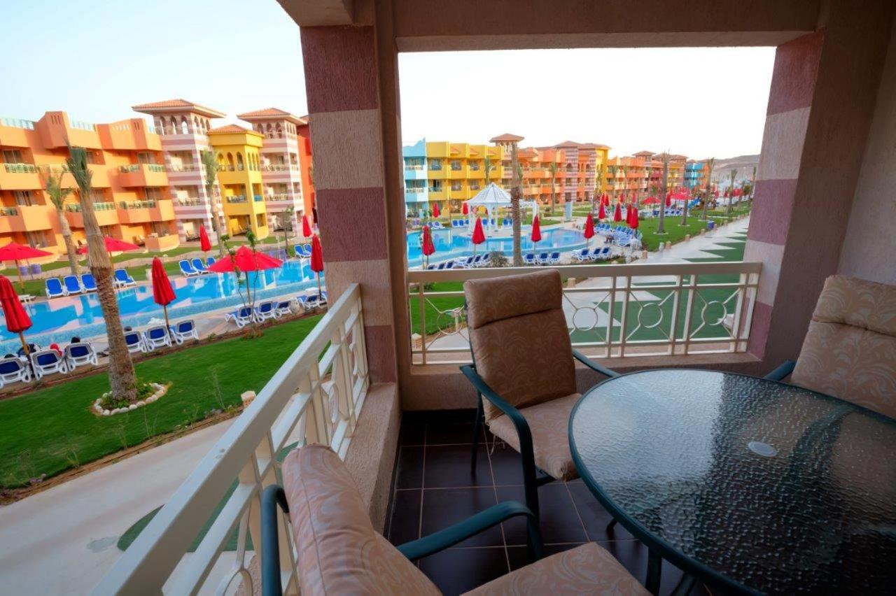 Porto South Beach By Amer Group - Families Only Ain Sukhna Exteriör bild